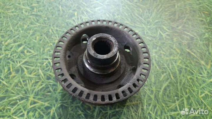 Ступица передняя Volkswagen Passat B3 2.0 2E