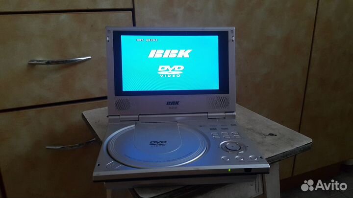 BBK DL373S Компактный двд плеер