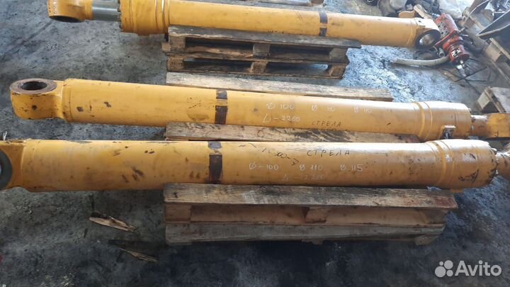 Гидроцилиндр стрелы Komatsu PC400-7