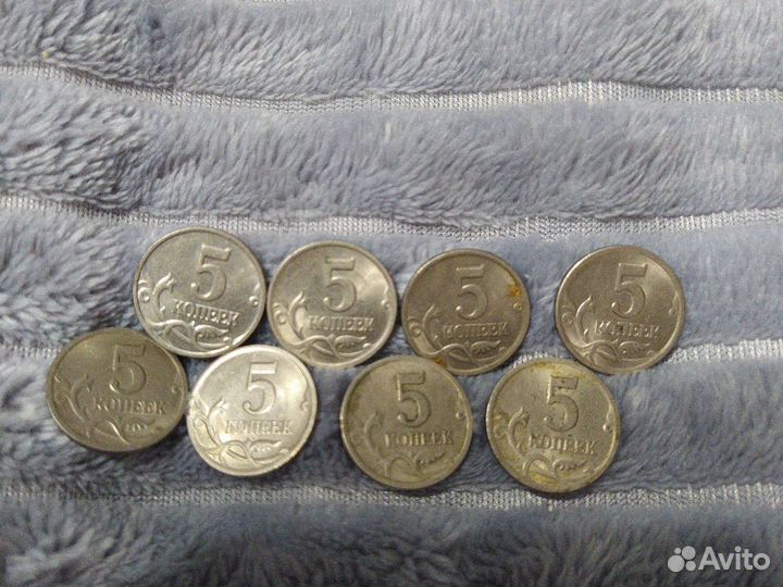 Продам монеты 2002 года