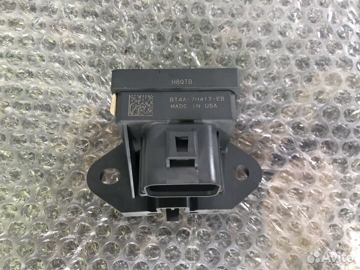 Блок управления бортовой сети Ford Explorer V