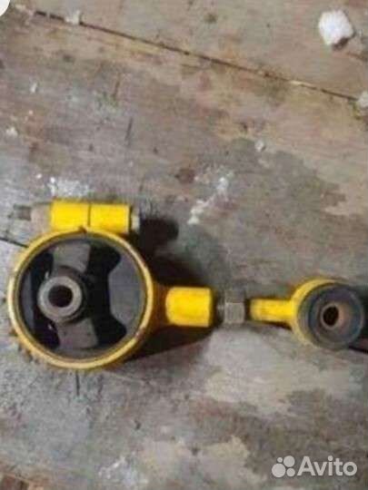 Штанга подвески двигателя дополнительная