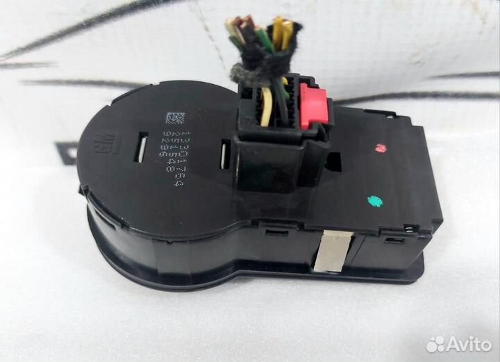 Кнопка многофункциональная Cruze 2009-2016 коррект