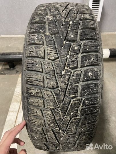 Roadstone Winguard WinSpike 215/55 R16