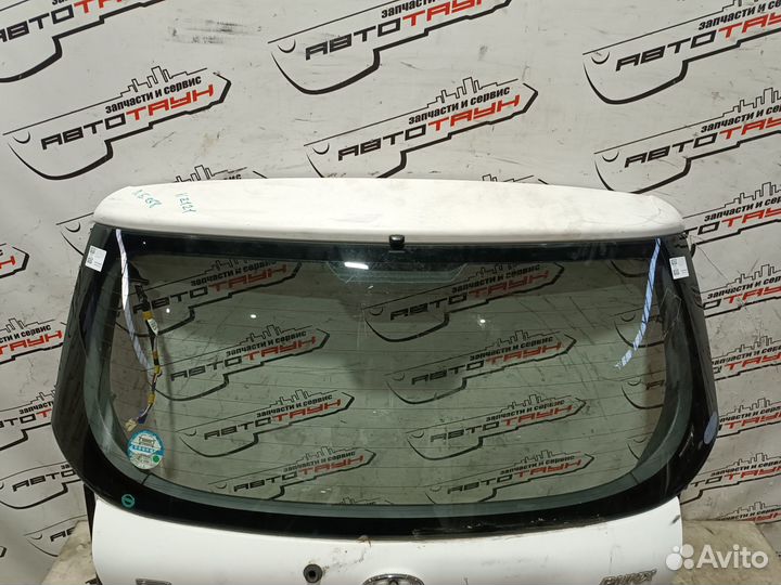 Дверь задняя toyota allex corolla runx NZE121 NZE124 ZZE122 ZZE123 ZZE124 6700513B90 белый, 040 NE26