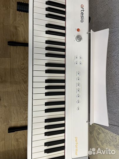Artesia Performer White Фортепиано цифровое, белое