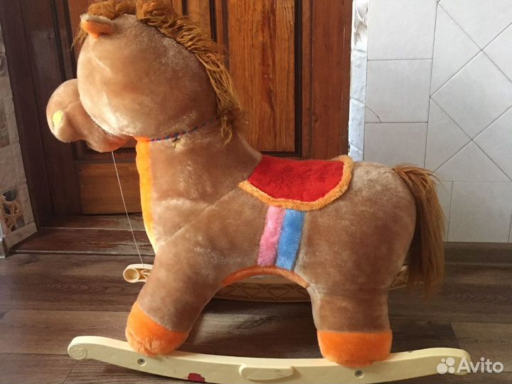 Качалка лошадь