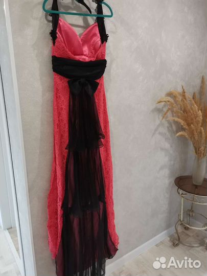 Вечернее платье