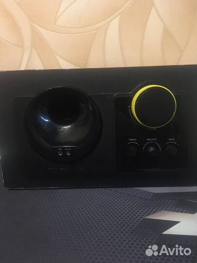 Сабвуфер Thonet vander