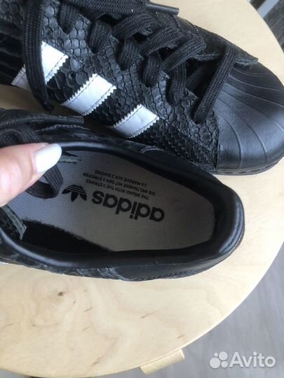 Кроссовки adidas оригинал