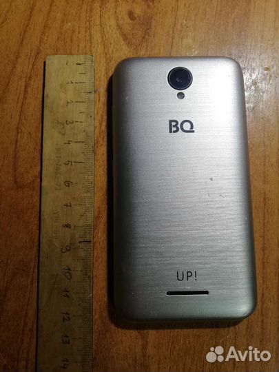 Телефон BQ