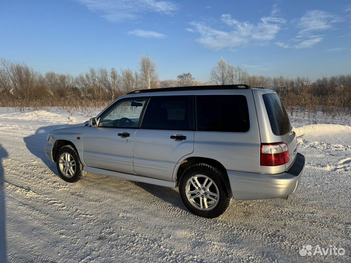 Subaru Forester 2.0 AT, 2001, 90 000 км