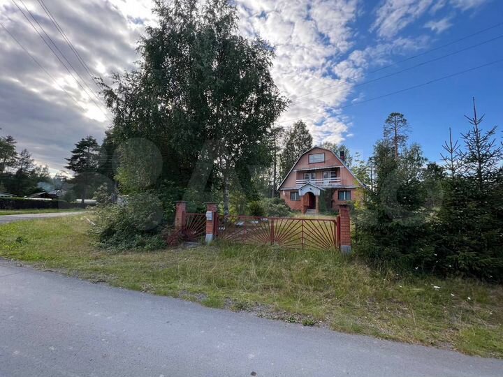 Дом 122 м² на участке 22 сот.