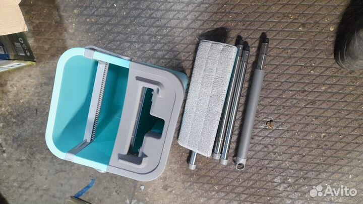 Набор для уборки: швабра + ведро с механизмом отжи