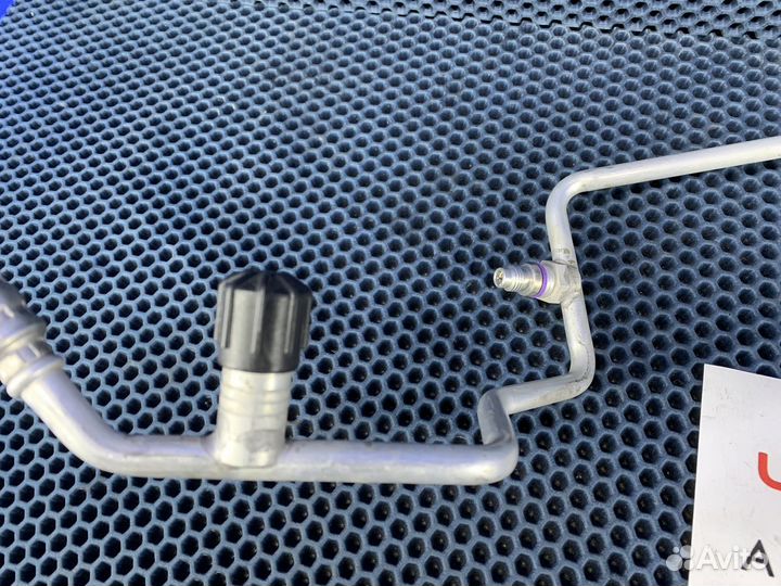 Трубка шланг кондиционера Volkswagen Tiguan 2.0л