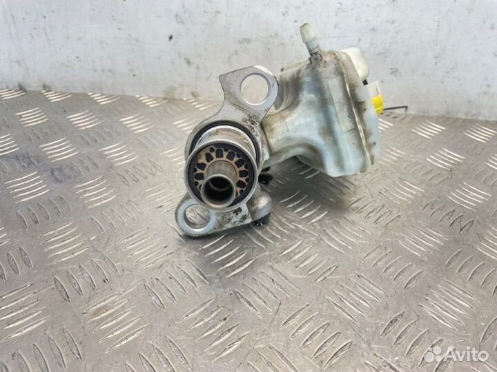 Цилиндр главный тормозной Chevrolet Cruze J300