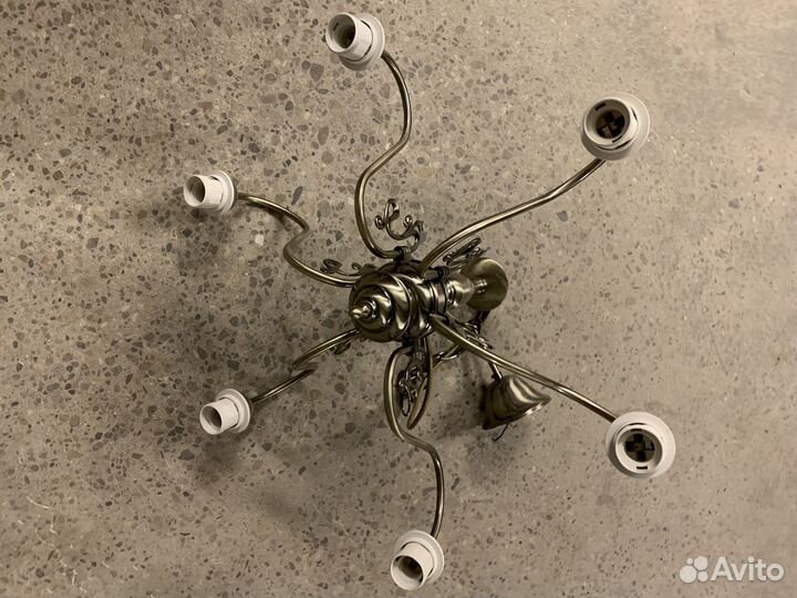 Люстра 6 светильников новая