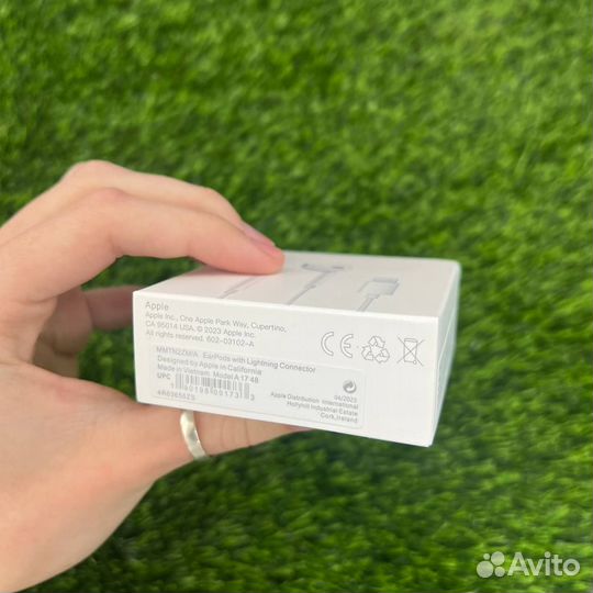 Наушники Apple EarPods Lightning проводные