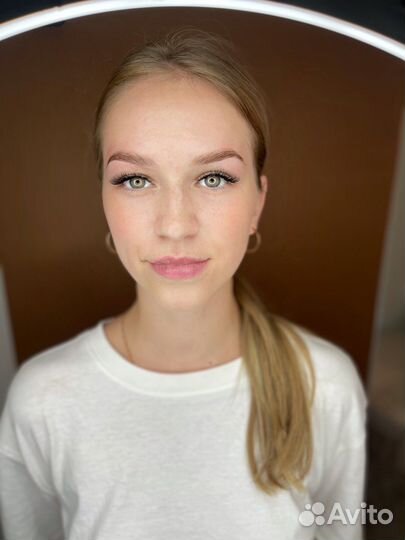 Мастер бровист