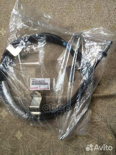 Трос стояночного тормоза 4642060070 toyota