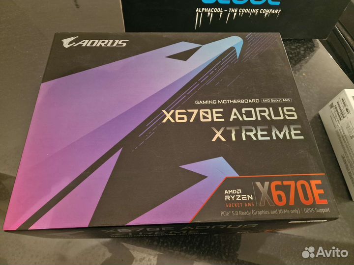 X670E Aorus xtreme новая