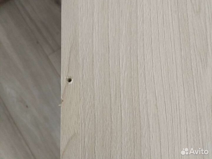 Тумбочка с выдвижными ящиками