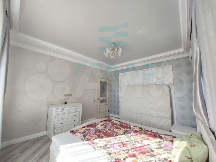 Дом 183 м² на участке 25 сот.