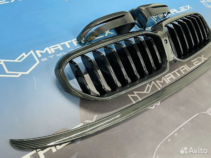 Накладки решетка спойлер BMW G30 LCI карбон