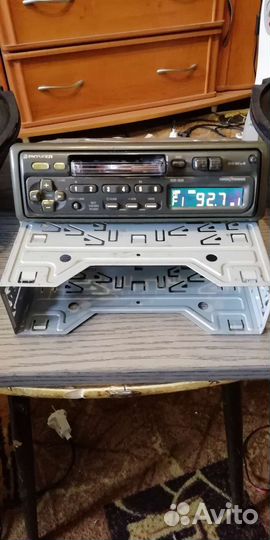 Автомагнитола Pioneer