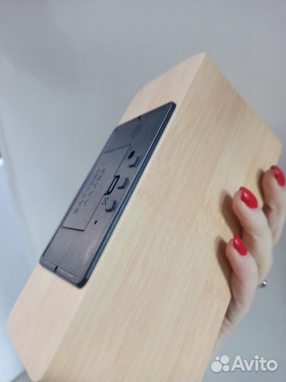 Настольные цифровые часы-будильник с беспроводной