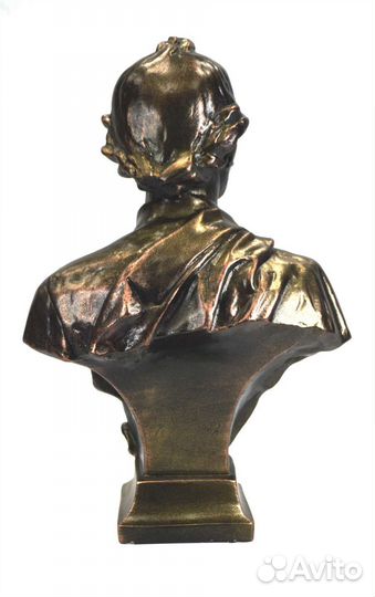 Бюст Александра Васильевича Суворова