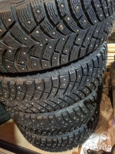 Michelin X-Ice North 4 185/65 R15