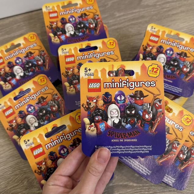 Lego минифигурки 71050