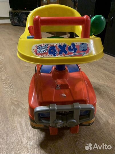 Машинка-каталка