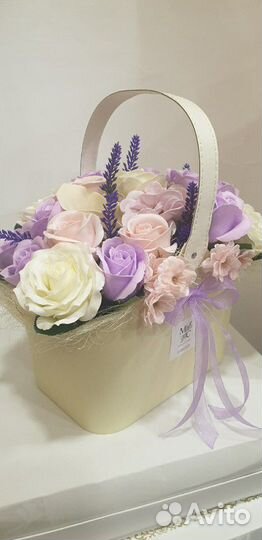 Цветы розы которые не вянут. тюльпаны на 8 марта