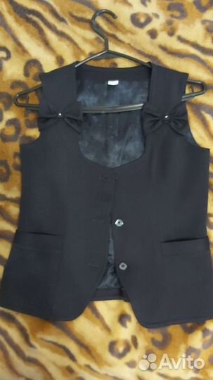 Жилет школьный для девочки 140