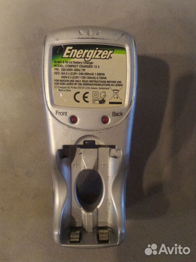 Зарядное устройство Energizer для AA и AAA