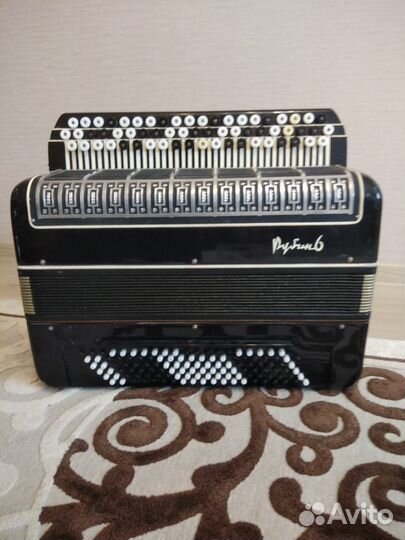 Баян Рубин 6
