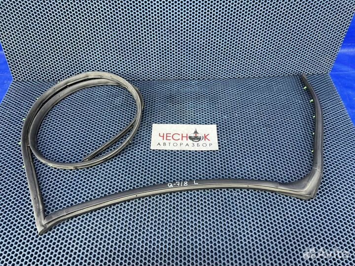 Уплотнитель порога для Audi Q7 4L 2005-2009