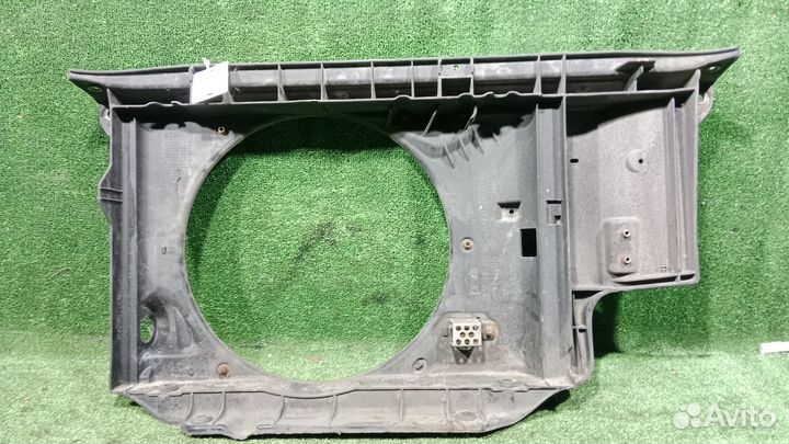 Пластик вентилятора peugeot 206