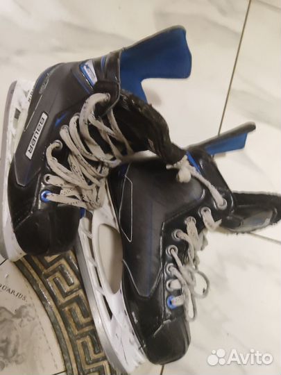 Хоккейные коньки bauer