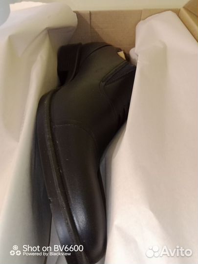 Туфли мужские 44 размера 4 пары