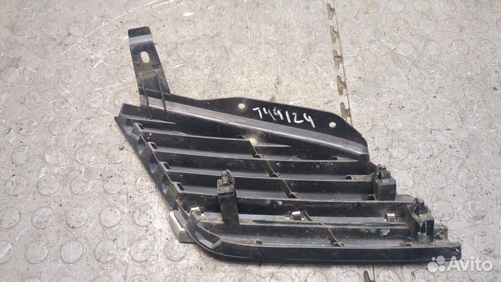 Решетка радиатора Nissan Primera P12