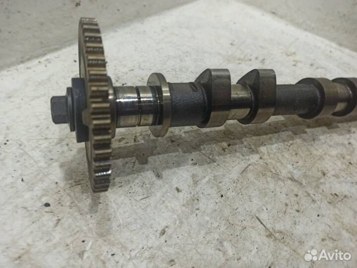 Распредвал выпускной