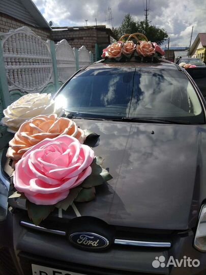 Цветы на свадебные машины