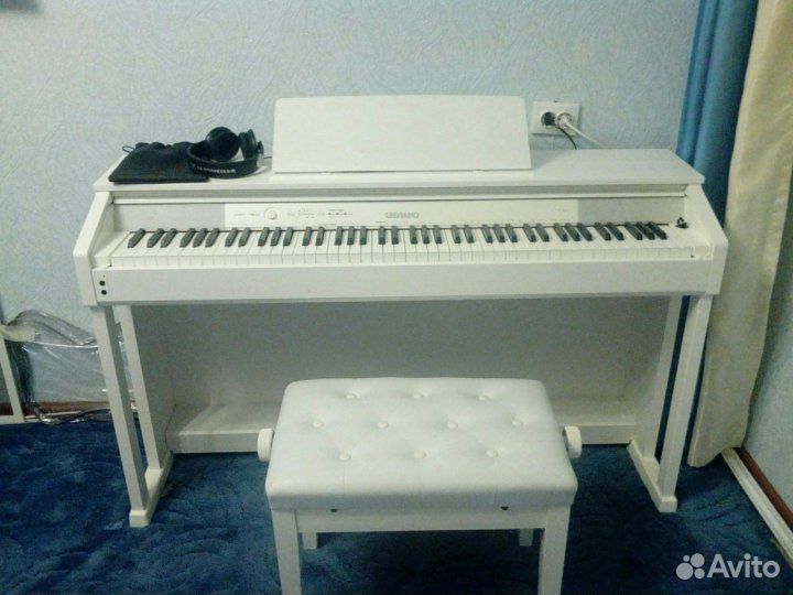 Белое цифровое пианино Casio Celviano AP-460WE