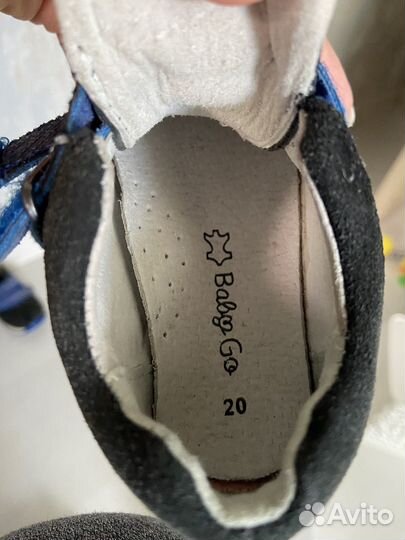 Кроссовки детские