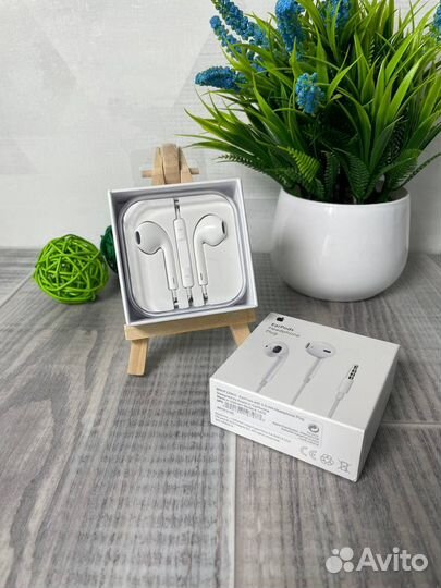 Новые наушники apple earpods 3.5 мм