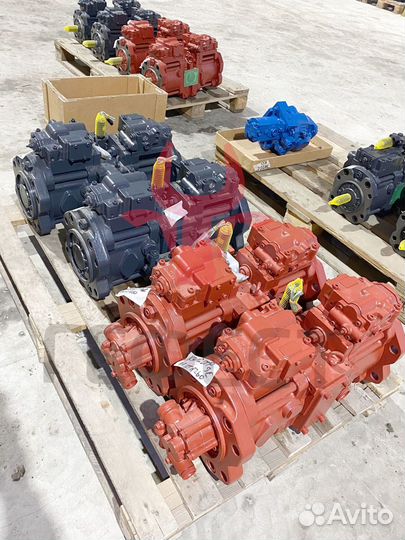 Гидравлический насос Kobelco YN10V00023F1