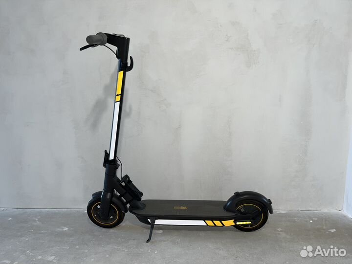 Электросамокат Segway Ninebot KickScooter MAX G30